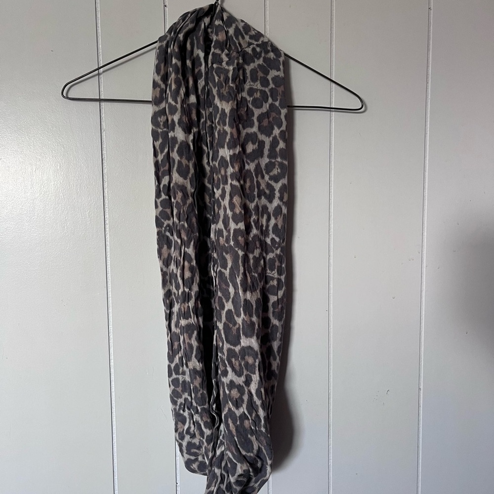 Coach Gray Leopard Print Scarf